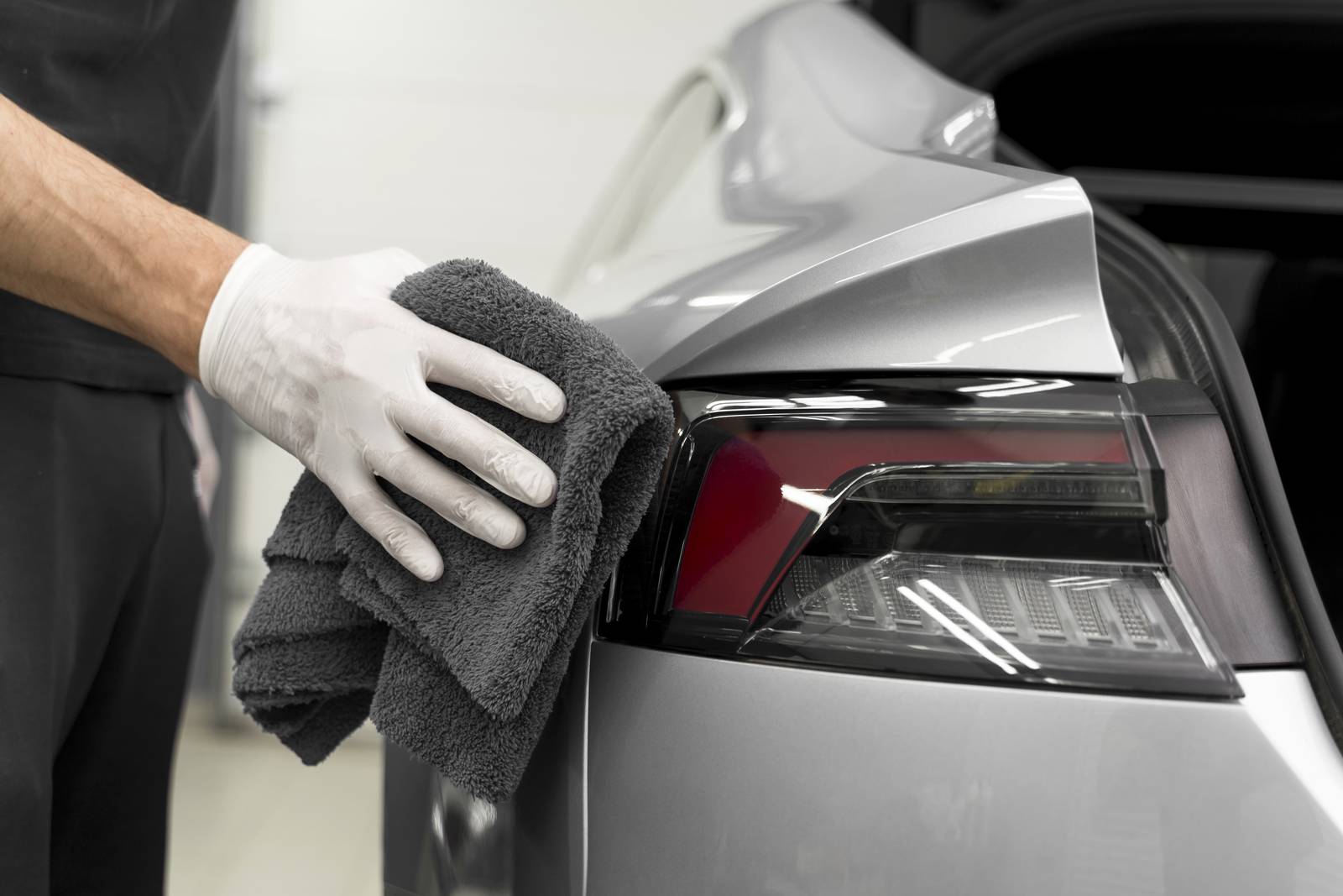 close-up-car-care-process(2)