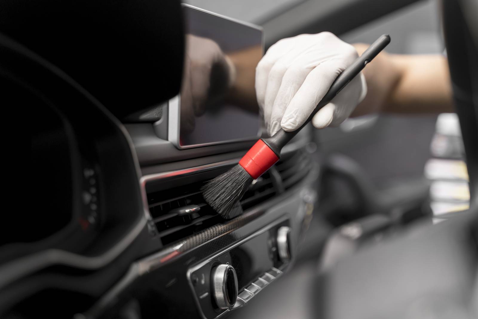 close-up-car-care-process(4)